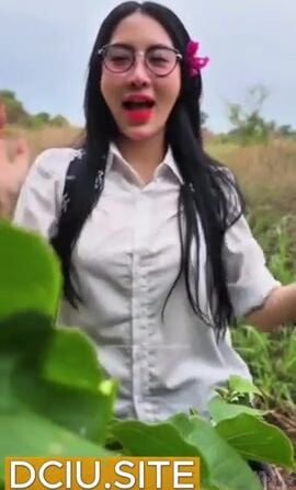 Pongkyubi Bị Long Mộng Gà Bắn Vào Trong